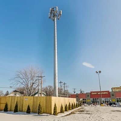 18 26 34M Krajobraz miejski Monopole Stal ocynkowana Samonośna zewnętrzna 5G 4G Wifi Estetyczna wieża telekomunikacyjna