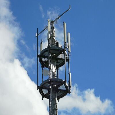 11 17 23M Efektywna przestrzennie monopolowa rurowa stal ocynkowana Zewnętrzna kompaktowa wieża komunikacyjna 5G 4G Wifi