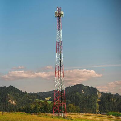 35M 55M 3-nożna rurowa, odporna na uderzenia wieża kratowa do środowiska podatnego na wibracje po stronie kolejowej