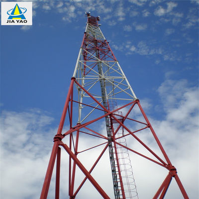 Telekomunikacja Antenna Wieża mastowa 3 nogi / 4 nogi Rurkowa samostojąca wieża antenna