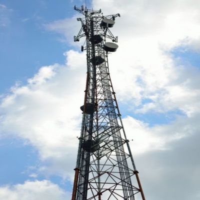 10 - 60M Galwanizowana wieża stalowa rurkowa Wifi Signal Bts Telewizory 3 nogi Wieża stalowa rurkowa