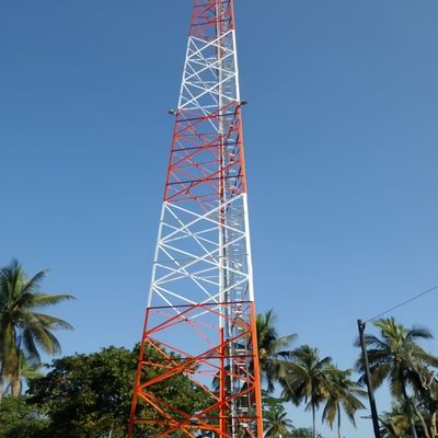 30M 40M 50M 3 nogi wieża samoobsługowa Komunikacja ISP Dostawca usług internetowych 4G 5G Wieże