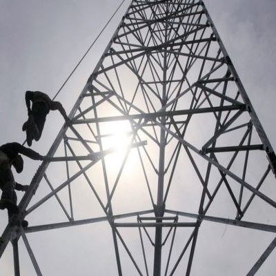 Q255B Q355B Q420B Projekt 3 nogi kątowa wieża stalowa wieża telekomunikacyjna