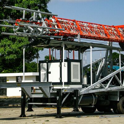 Teleskopowa wieża komunikacyjna zewnętrzna z galwanizowanej stali 15 20 25M 5G 4G