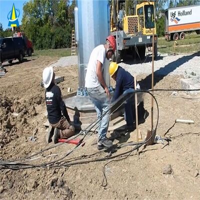 Monopole Tower telecom pojedynczy wał zbudowany z stali Q235 i Q355 spełniającej kody projektowe A36 ASTM EN 1991 1 4 i EN 1993 3 1