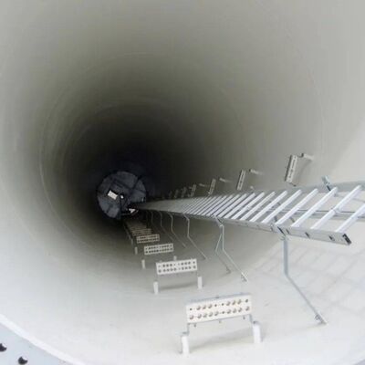 Monopole Tower telecom pojedynczy wał zbudowany z stali Q235 i Q355 spełniającej kody projektowe A36 ASTM EN 1991 1 4 i EN 1993 3 1