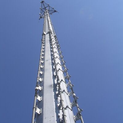 18 26 34M Krajobraz miejski Monopole Stal ocynkowana Samonośna zewnętrzna 5G 4G Wifi Estetyczna wieża telekomunikacyjna