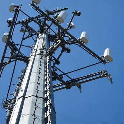 16 24 32M Miejski estetyczny monopolista Stal ocynkowana Samonośna zewnętrzna wieża telekomunikacyjna 5G 4G Krajobraz satelitarny