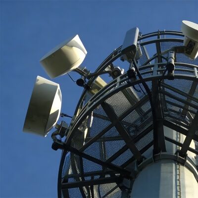 14 20 26M Kompaktowy rozmiar Monopole Stal ocynkowana Samonośna zewnętrzna satelita 5G 4G Mała powierzchnia Wieża telekomunikacyjna